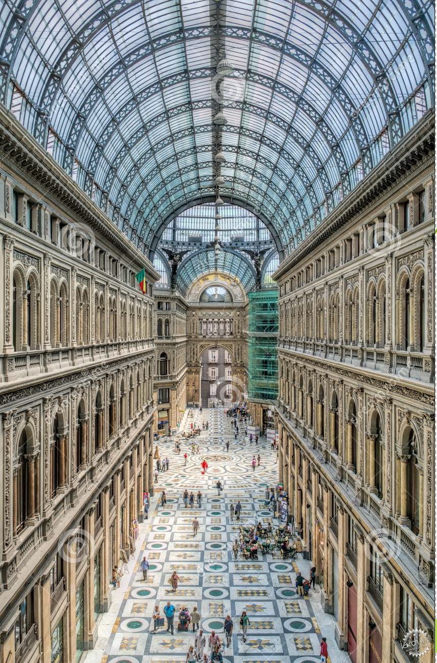 ǲ˹̱һȣGalleria Umberto I7ͼƬ